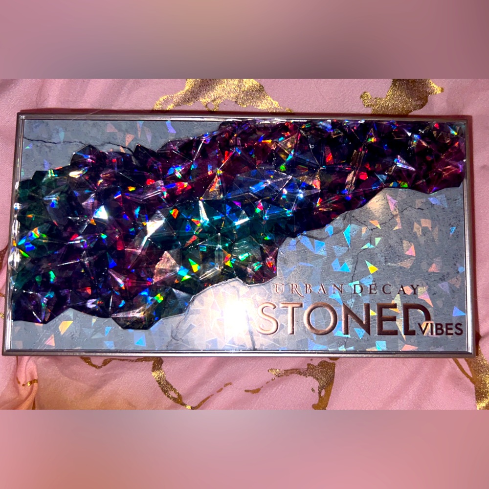 URBAN DECAY STONED VIBES